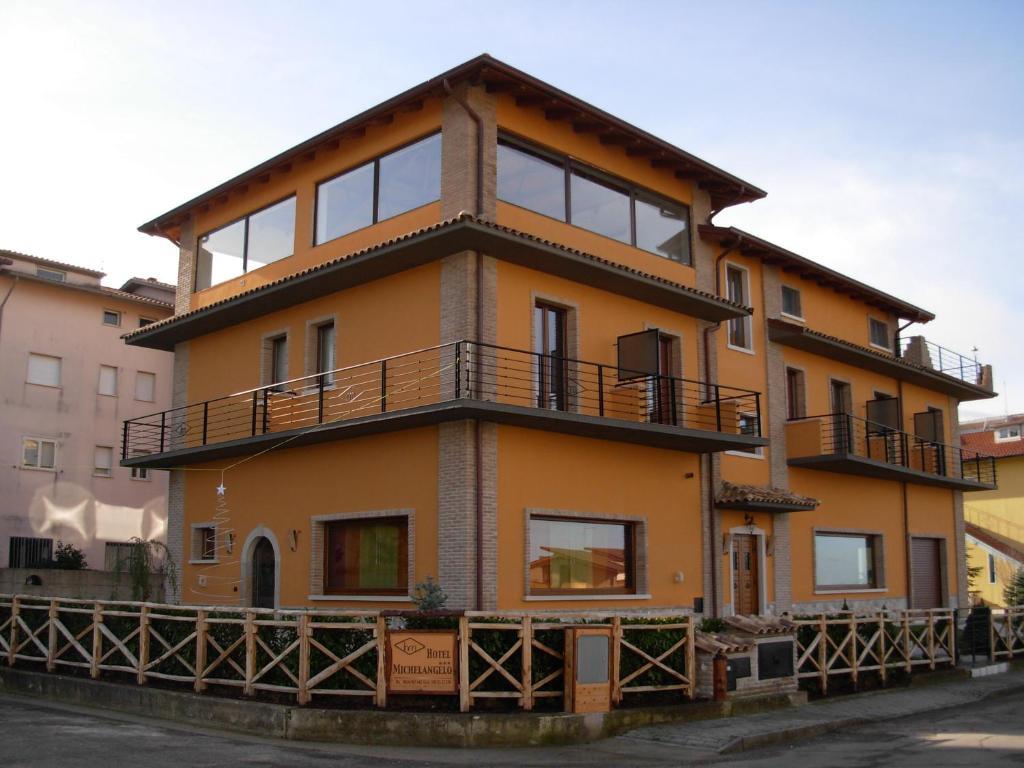 Hotel Michelangelo San Bartolomeo in Galdo Ruang foto