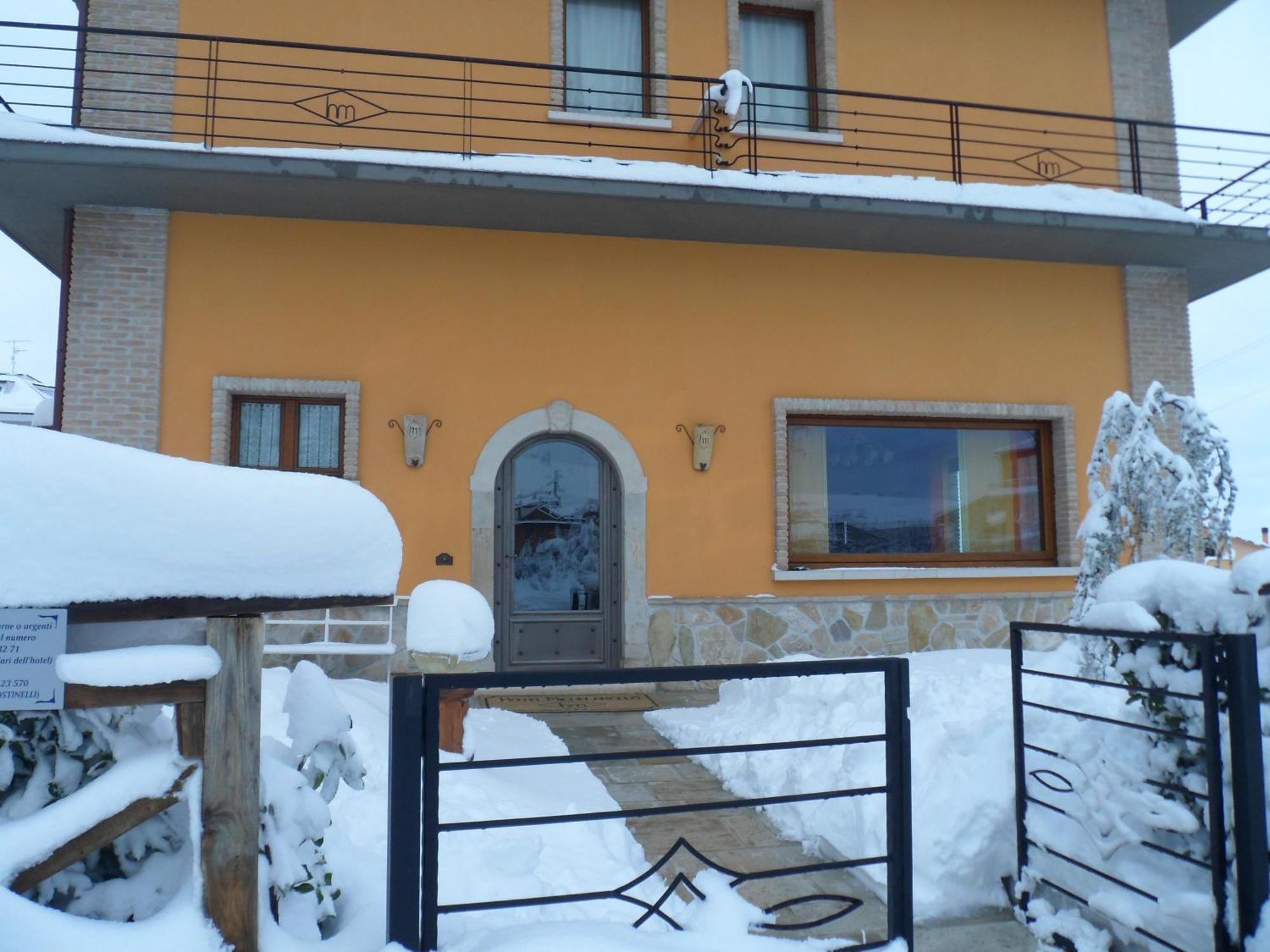 Hotel Michelangelo San Bartolomeo in Galdo Bagian luar foto